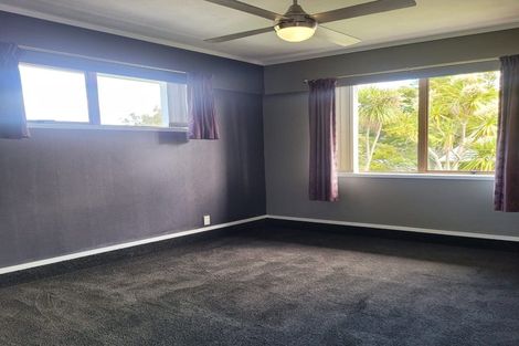 Photo of property in 18 Reynella Drive, Massey, Auckland, 0614