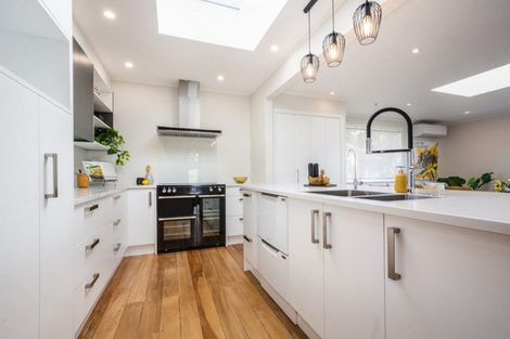 Photo of property in 56 Motuhara Road, Plimmerton, Porirua, 5026