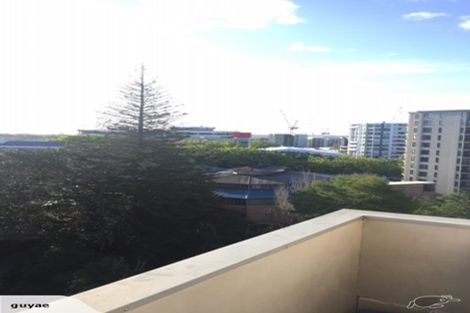 Photo of property in Scotia Tower Apartments, 9d/8 Scotia Place, Auckland Central, Auckland, 1010