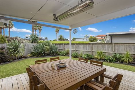 Photo of property in 18 Mariners Haven, One Tree Point, 0118