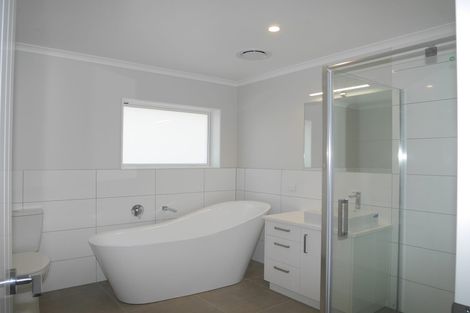 Photo of property in 38 Otaihanga Road, Otaihanga, Paraparaumu, 5036