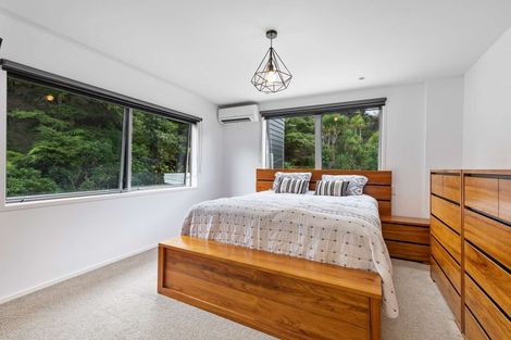 Photo of property in 1020b Scenic Drive North, Swanson, Auckland, 0816