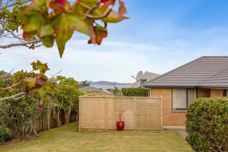 Photo of property in 6 Robinia Place, Snells Beach, 0920