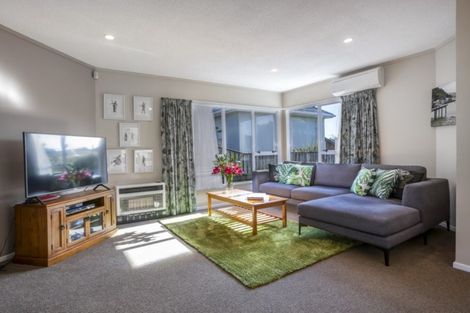 Photo of property in 13a Westridge, Camborne, Porirua, 5026