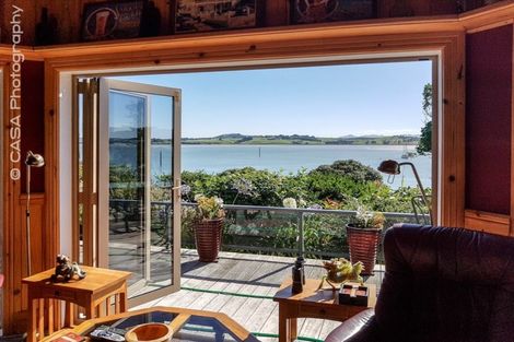 Photo of property in 254 Beach Road, Onerahi, Whangarei, 0110