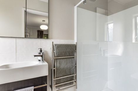 Photo of property in 6 George Laurenson Lane, Mount Roskill, Auckland, 1041