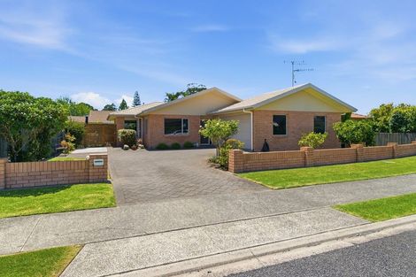 Photo of property in 15 Pembroke Drive, Bethlehem, Tauranga, 3110