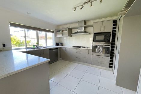 Photo of property in 18 Lake Drive, Karaka, Papakura, 2113