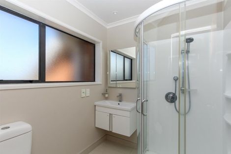Photo of property in 13 Sandel Rise, Merrilands, New Plymouth, 4312