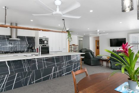 Photo of property in 2 Kohuhu Place, Motuoapa, 3382