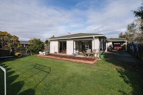 Photo of property in 69 Wikiriwhi Crescent, Awapuni, Palmerston North, 4412