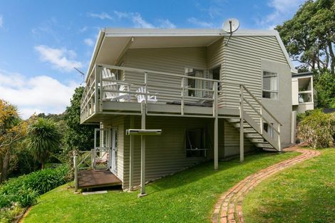 Photo of property in 11a Kamla Way, Khandallah, Wellington, 6035