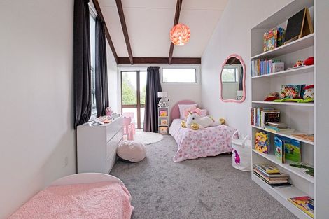 Photo of property in 63a Arundel Crescent, Westown, New Plymouth, 4310