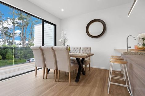 Photo of property in 21 Korokio Lane, Henderson, Auckland, 0612