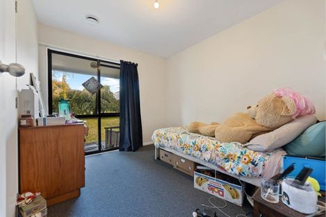 Photo of property in 5 Anna Place, Hilltop, Taupo, 3330