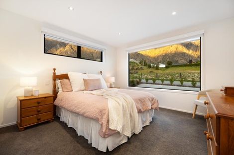 Photo of property in 5a Glenelg Lane, Jacks Point, 9371