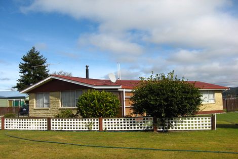 Photo of property in 10-12 Dick Street, Reefton, 7830