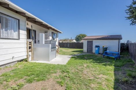 Photo of property in 68a Hokio Beach Road, Levin, 5510