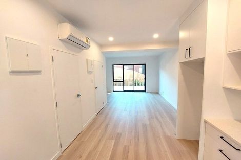 Photo of property in 11/72 Alfriston Road, Manurewa East, Auckland, 2102