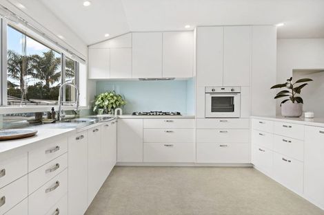 Photo of property in 21 Eric Farley Drive, Kumeu, 0810