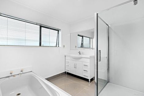 Photo of property in 3/35 Claude Road, Hillpark, Auckland, 2102