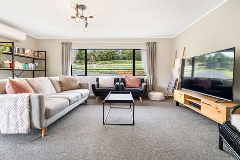 Photo of property in 61 Kanuka Road, Bombay, 2675