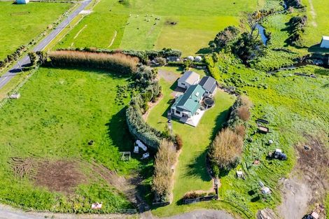 Photo of property in 189 Namu Road, Opunake, 4681