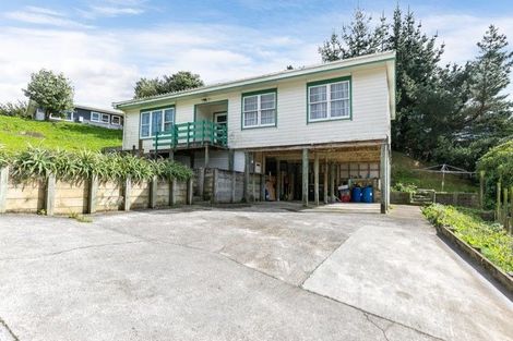 Photo of property in 36 Cardiff Crescent, Cannons Creek, Porirua, 5024