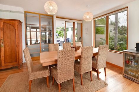 Photo of property in 9 Swann Beach Road, Stanmore Bay, Whangaparaoa, 0932