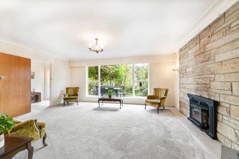 Photo of property in 2 Kay Road, Swanson, Auckland, 0614