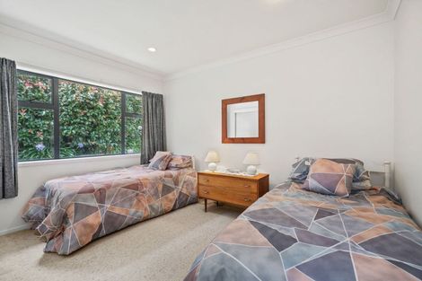 Photo of property in 10 Frangipani Street, Cable Bay, 0420