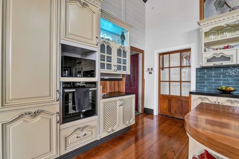 Photo of property in 105 High Street South, Eltham, 4322