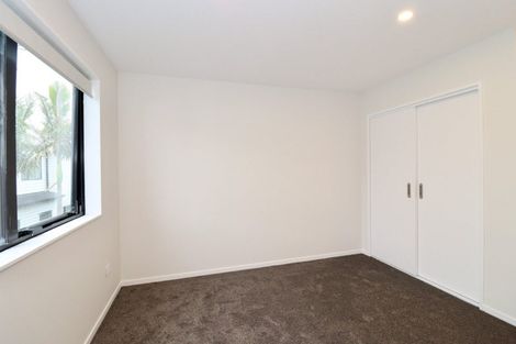 Photo of property in 14a Gulf Crest, Bucklands Beach, Auckland, 2012