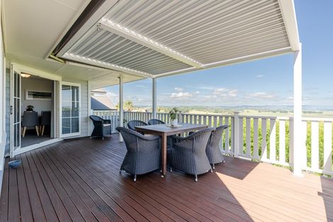 Photo of property in 18 Tironui Terrace, Western Heights, Hamilton, 3200
