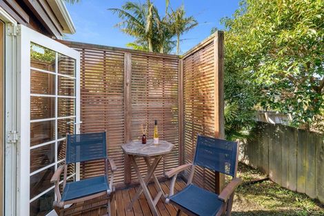 Photo of property in 64 Seabrook Avenue, New Lynn, Auckland, 0600