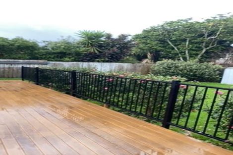 Photo of property in 12 Fielding Crescent, Farm Cove, Auckland, 2012