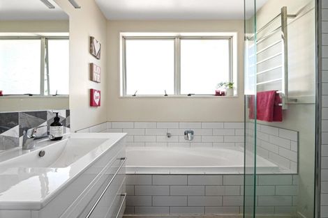 Photo of property in 6 Thurso Place, New Brighton, Christchurch, 8083