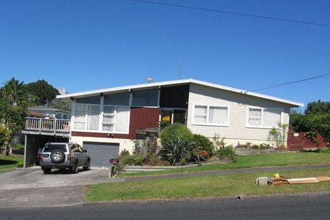 Photo of property in 116 Archibald Road, Kelston, Auckland, 0602