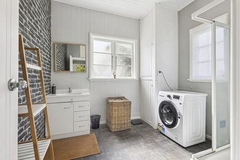 Photo of property in 20a Larsen Crescent, Tawa, Wellington, 5028