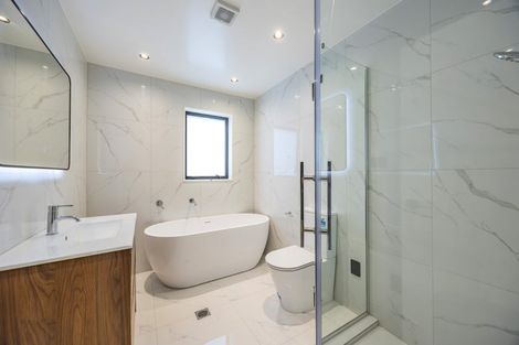 Photo of property in 8 Kartolina Crescent, Kumeu, 0810