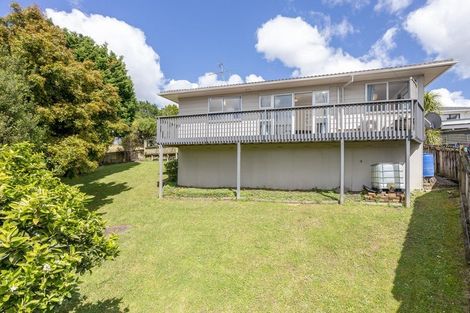 Photo of property in 98 Gallony Avenue, Massey, Auckland, 0614