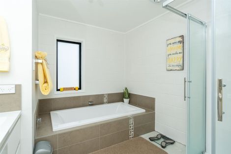 Photo of property in 38 Aurora Terrace, Hillcrest, Hamilton, 3216