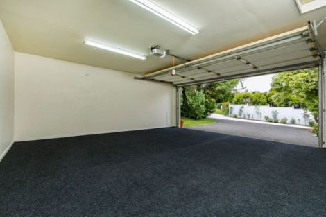 Photo of property in 10a Shiloh Way, Greenhithe, Auckland, 0632