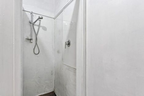 Photo of property in 1/89 Birkdale Road, Birkdale, Auckland, 0626