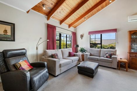 Photo of property in 1/8 Rifleman Rise, Unsworth Heights, Auckland, 0632