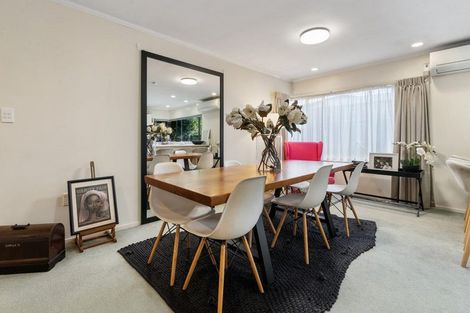 Photo of property in 2/17 Arthur Road, Hillpark, Auckland, 2102