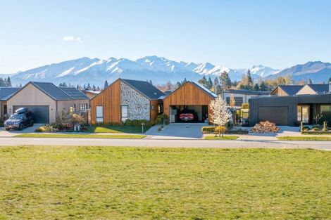 Photo of property in 10 Doug Ledgerwood Drive, Wanaka, 9305