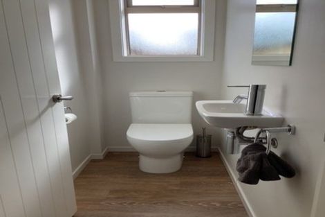 Photo of property in 14 Latimer Way, Petone, Lower Hutt, 5012