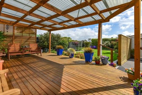 Photo of property in 35 Woodgrove Avenue, North New Brighton, Christchurch, 8083
