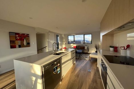 Photo of property in 2/30 Woodford Avenue, Henderson, Auckland, 0610